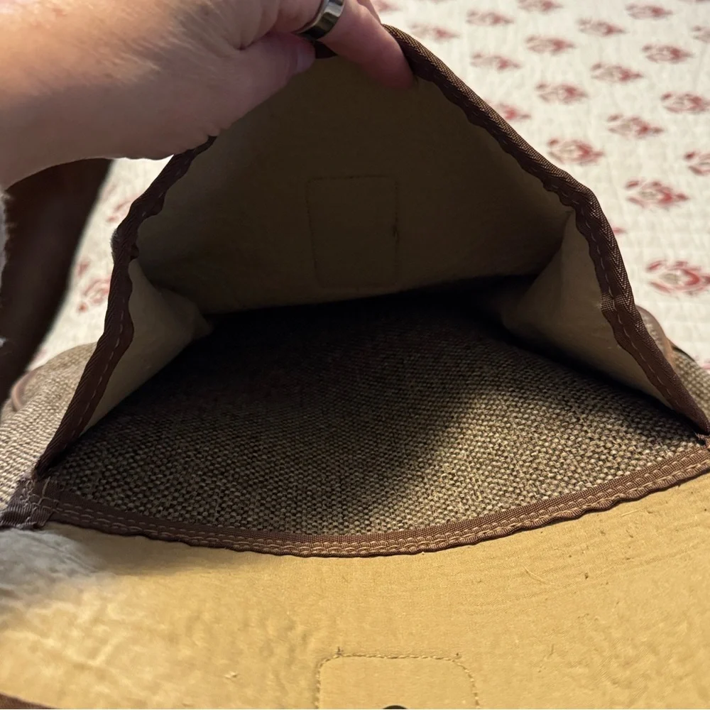 Orvis Leather and Tweed Backpack - Picture 10 of 11